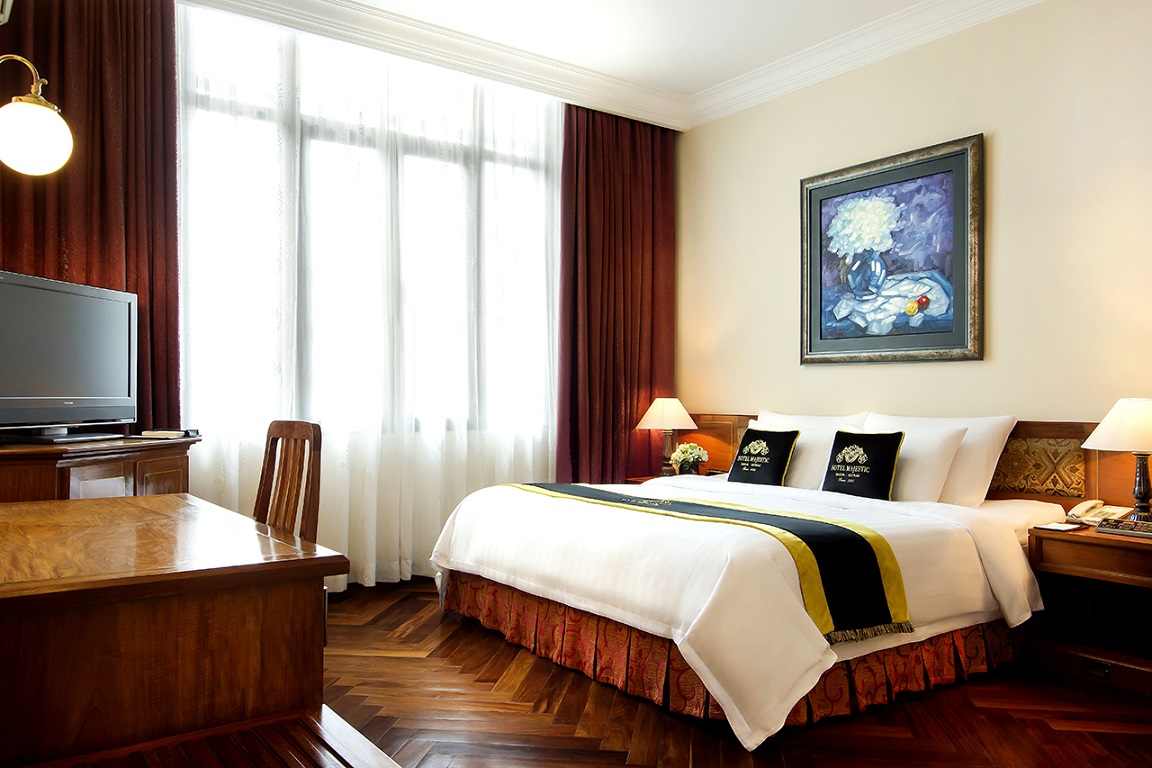 Colonial Suite khách sạn Majestic Sài Gòn