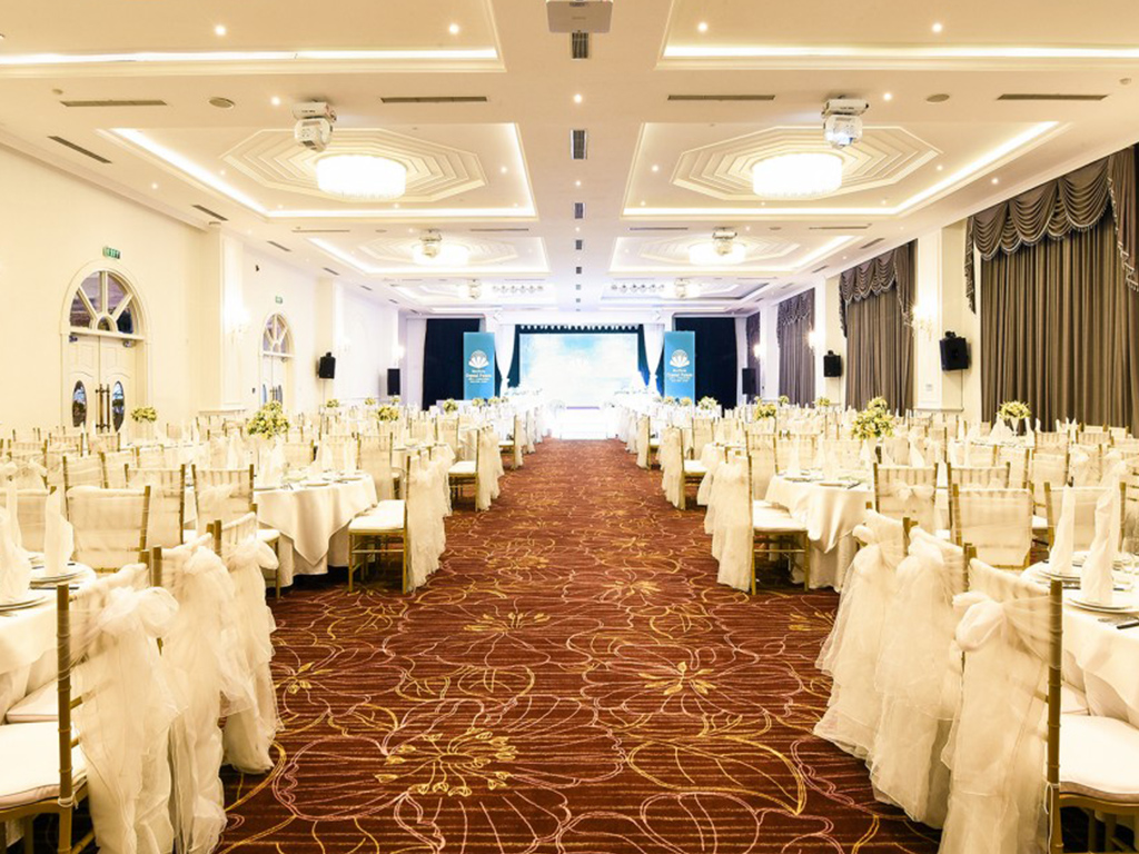 Diamond Wedding Hall đẳng cấp tại Merperle Crystal Sài Gòn 4*