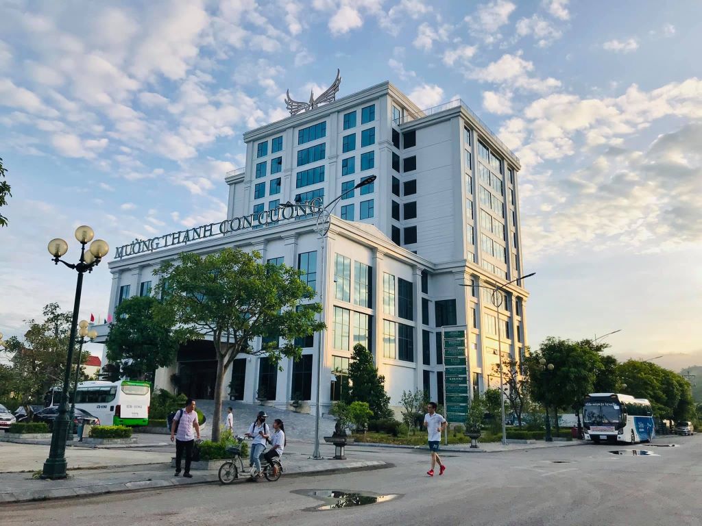 Toàn cảnh khách sạn Mường Thanh Holiday Con Cuông Hotel