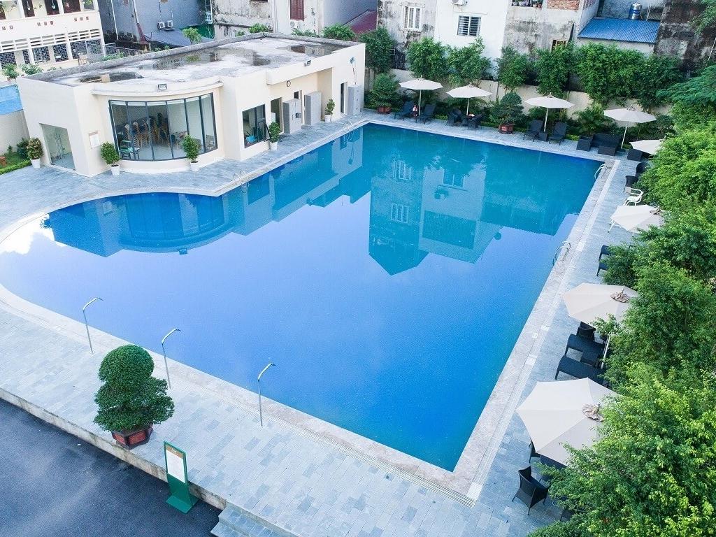 Bể bơi ngoài trời tại Mường Thanh Luxury Bắc Ninh