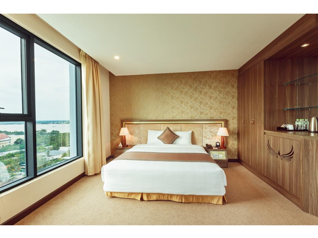 Phòng Deluxe Khách sạn Mường Thanh Luxury Cần Thơ
