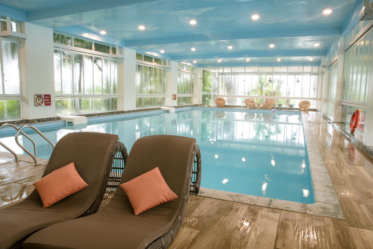 Bể bơi Khách sạn Ninh Bình Legend