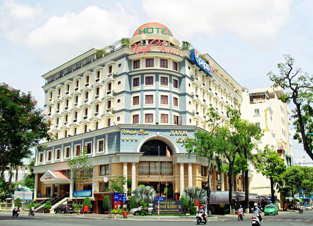 Toàn cảnh Khách sạn Ninh Kiều 2 Cần Thơ