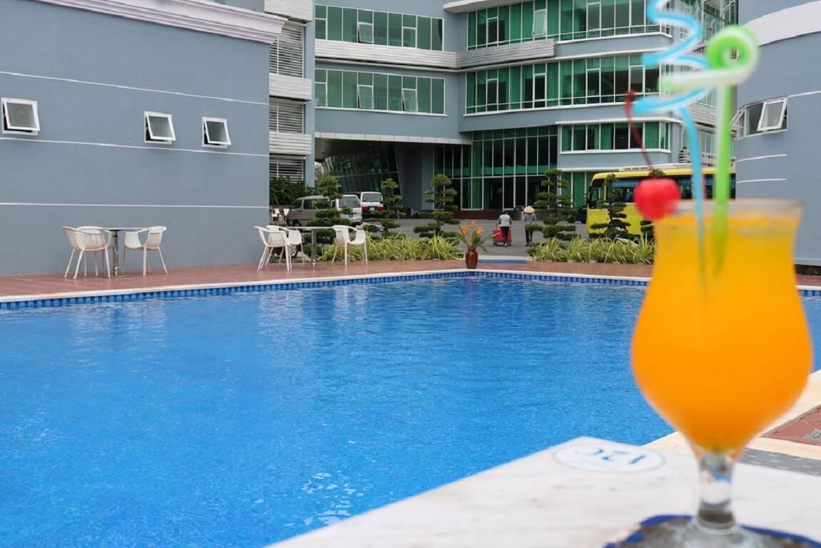 Hồ Bơi Ninh Kiều Riverside Hotel Cần Thơ
