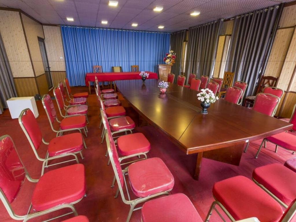 Phòng hội nghị tại Royal View Hotel 3 sao