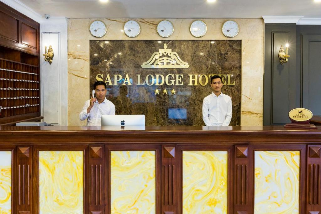 Lễ tân khách sạn Sapa Lodge