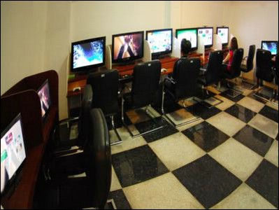 Phòng Game - Internet