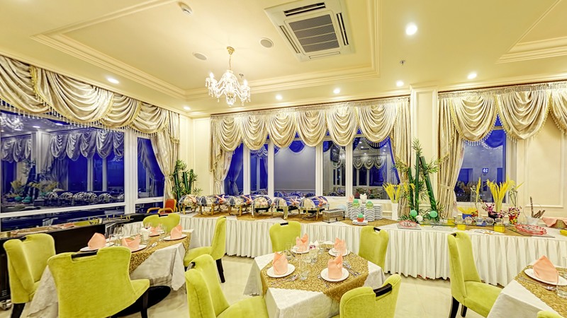 Nhà Hàng ẩm Thực