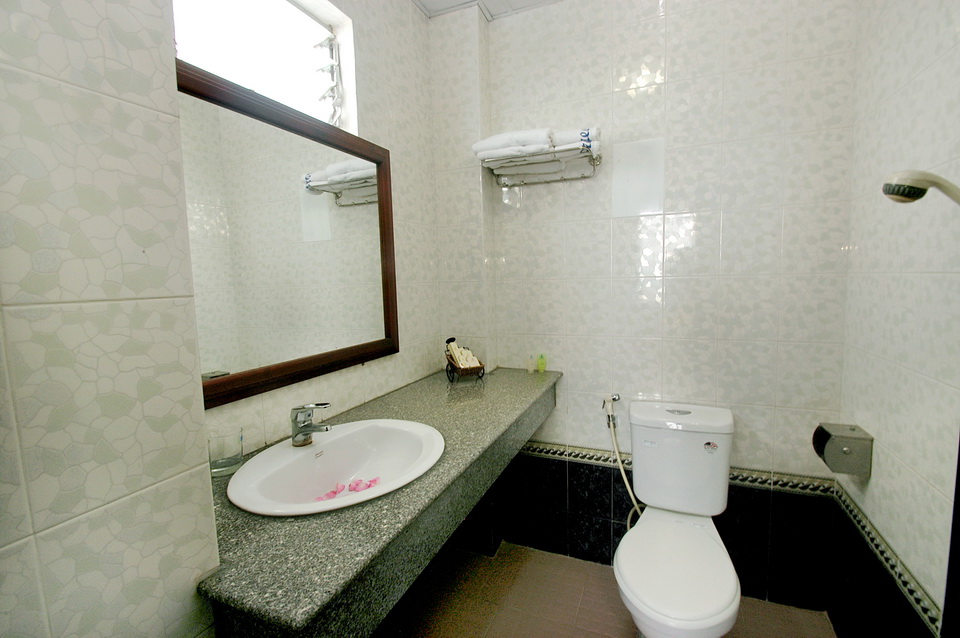 Phòng tắm - Phòng Standard