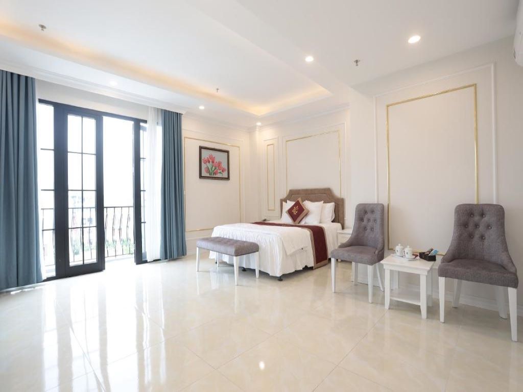 Phòng Superior King Tulip Ninh Bình Hotel 3*