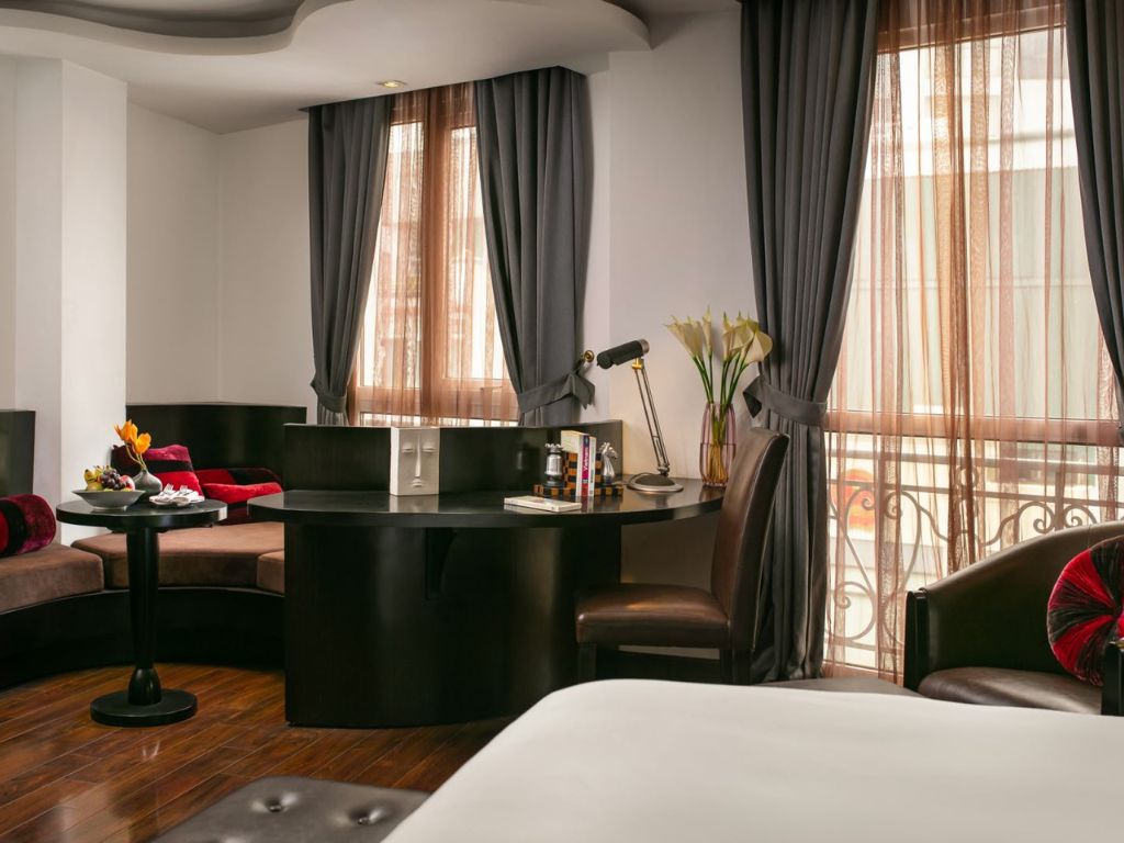 Phòng Junior Suite tại Boutique La Nueva Hà Nội