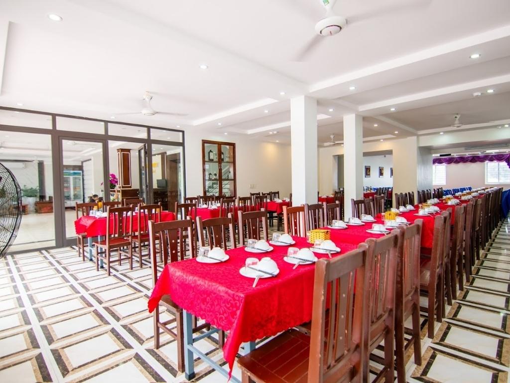 Nhà hàng Lepont Minh Châu Quảng Ninh