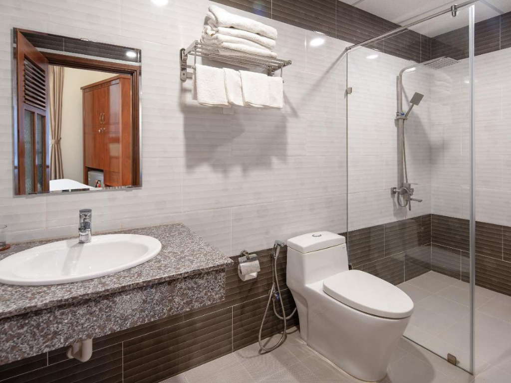 Phòng Tắm Tại Phòng Nghỉ Lotus Rock Hotel Đà Nẵng