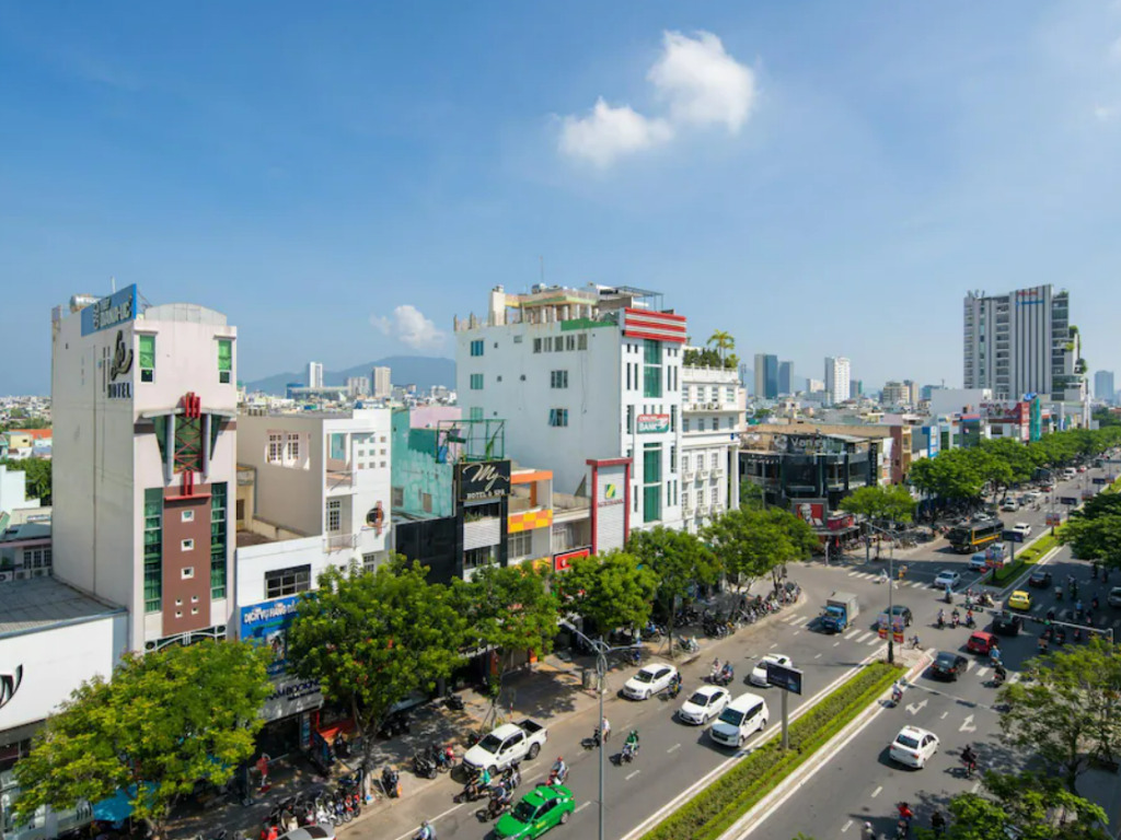 Toàn Cảnh Lotus Rock Hotel Đà Nẵng