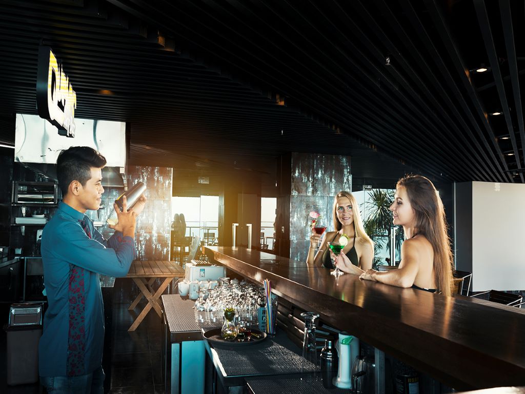 Quầy Bar Khách Sạn Maple Hotel & Apartment Nha Trang 4*