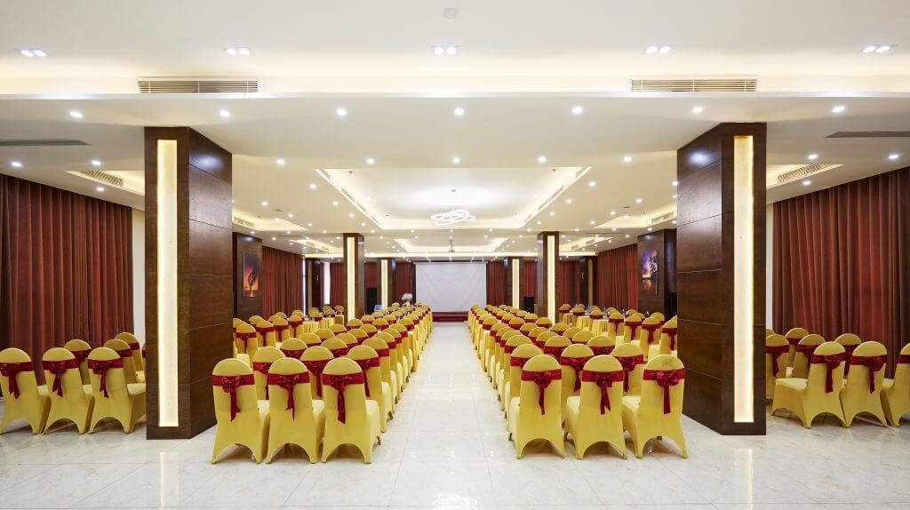 Không gian phòng hội nghị sang trọng rộng rãi