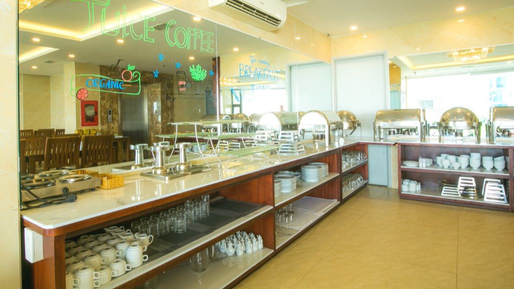 Tiệc buffet tại nhà hàng