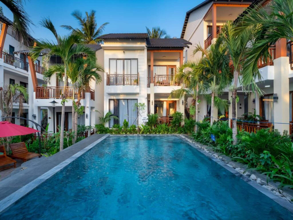 Hồ Bơi Tại Melica Resort Phú Quốc