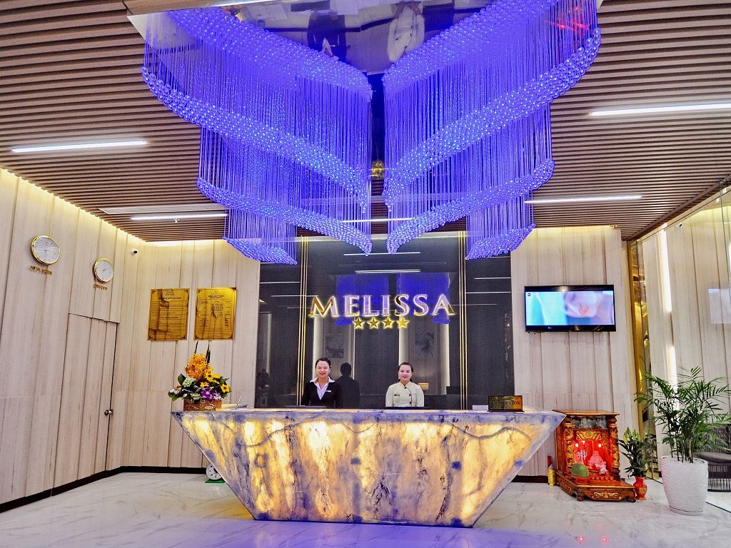 Lễ Tân Melissa Hotel Nha Trang 4*