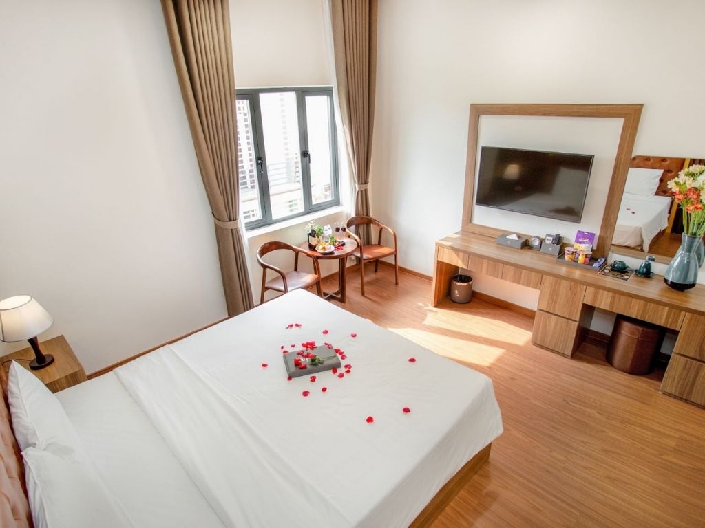 Phòng Deluxe Double tại 3* Hotel Momali Ninh Bình