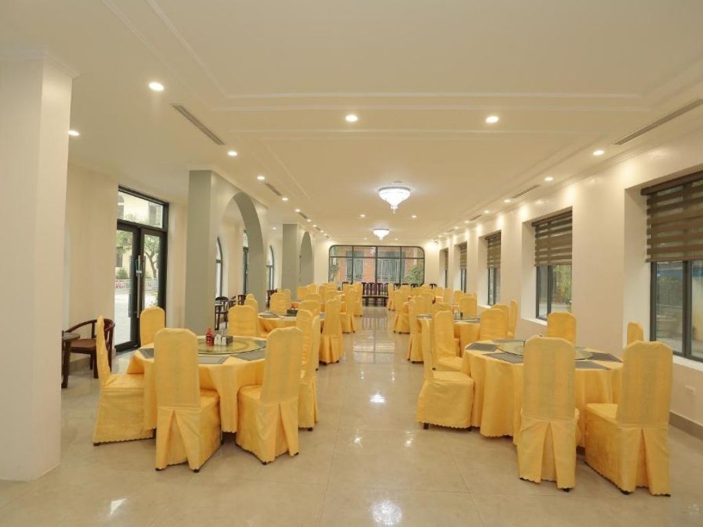 Nhà hàng tại khách sạn 3* Momali Hotel