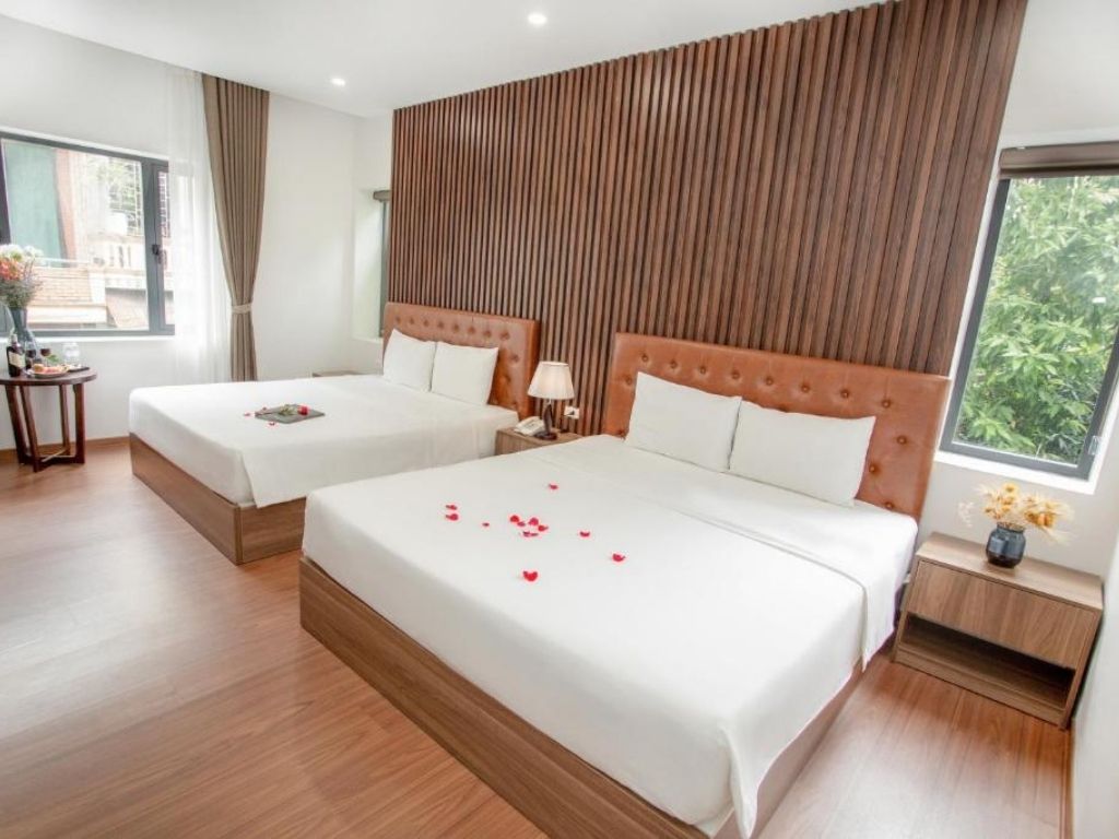 Phòng Luxury Family tại 3* Momali Hotel