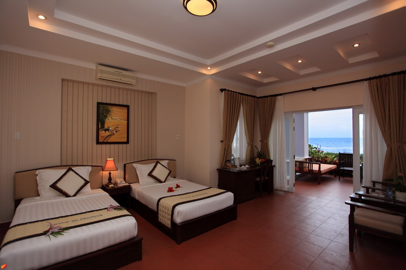 Beach Front  Villa De Century Resort & Spa Phan Thiết