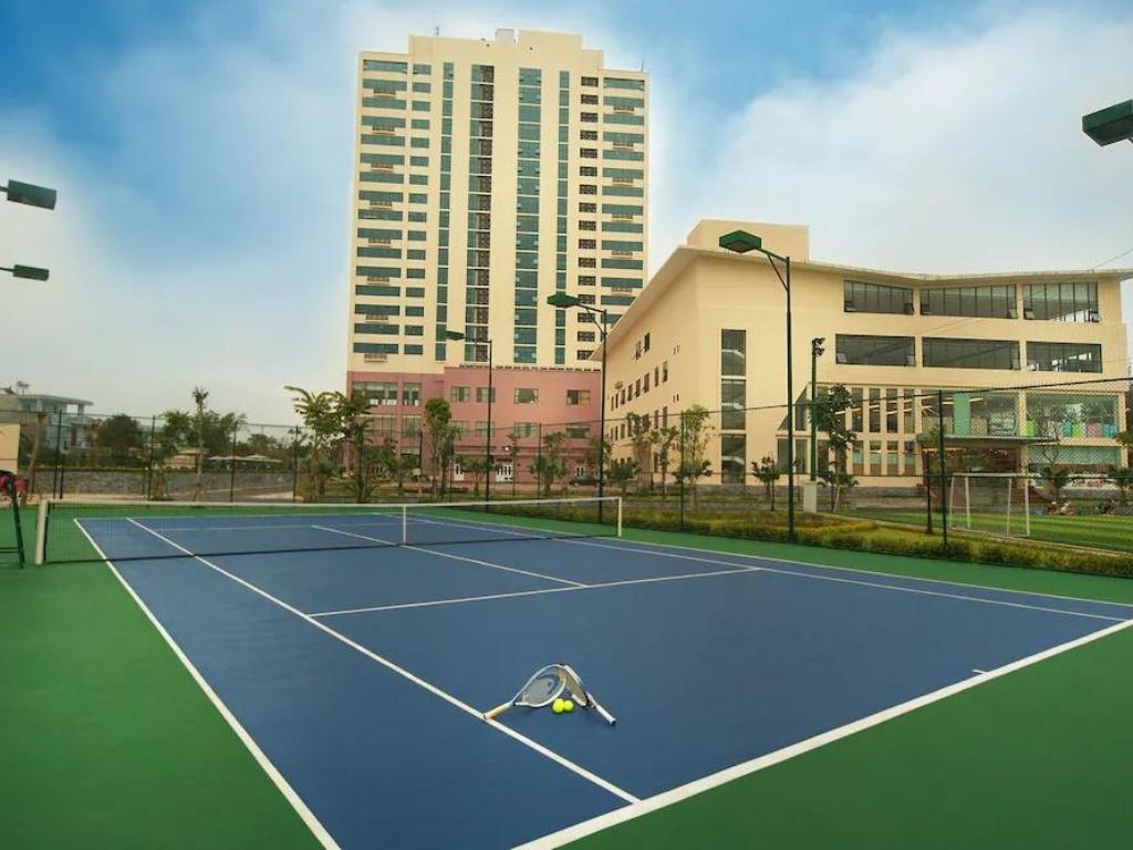 Sân Tennis tại Mường Thanh Grand Hotel