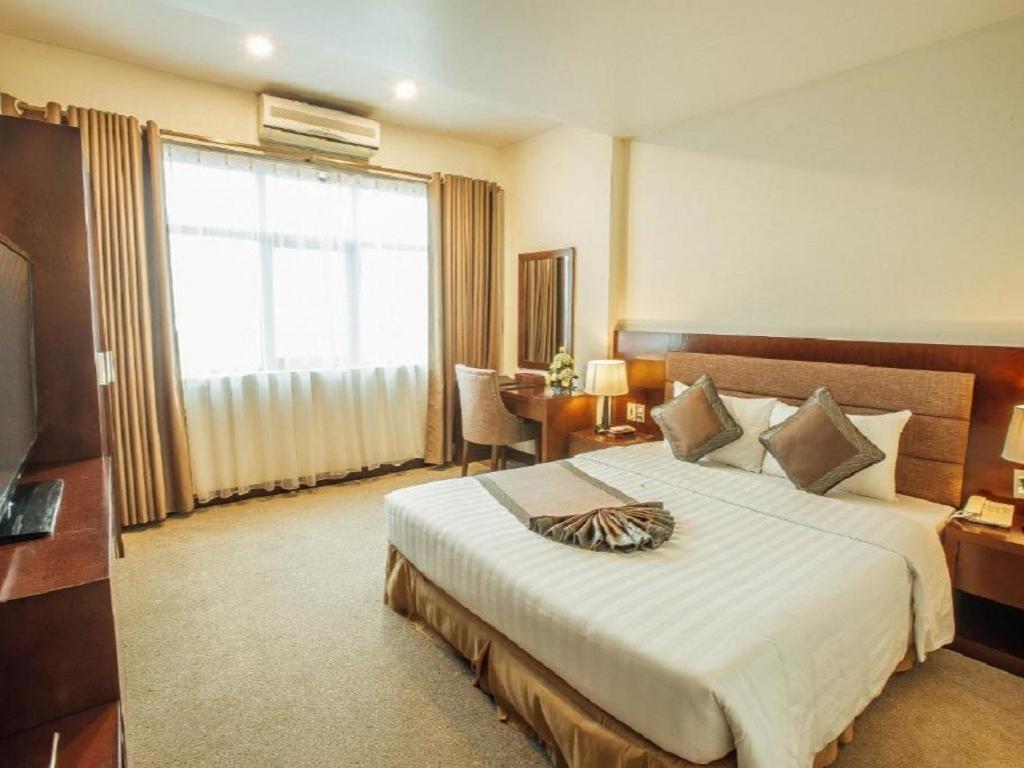 Phòng Grand Suite tại khách sạn Mường Thanh Vinh