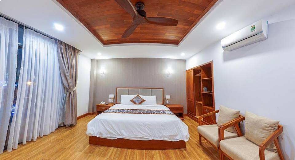 Double VIP Room