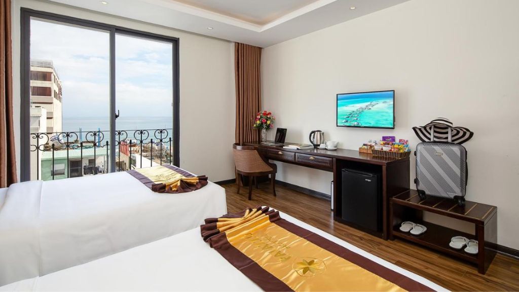 Phòng Suite Triple đầy đủ tiện nghi tại Palazzo 3 Đà Nẵng Hotel