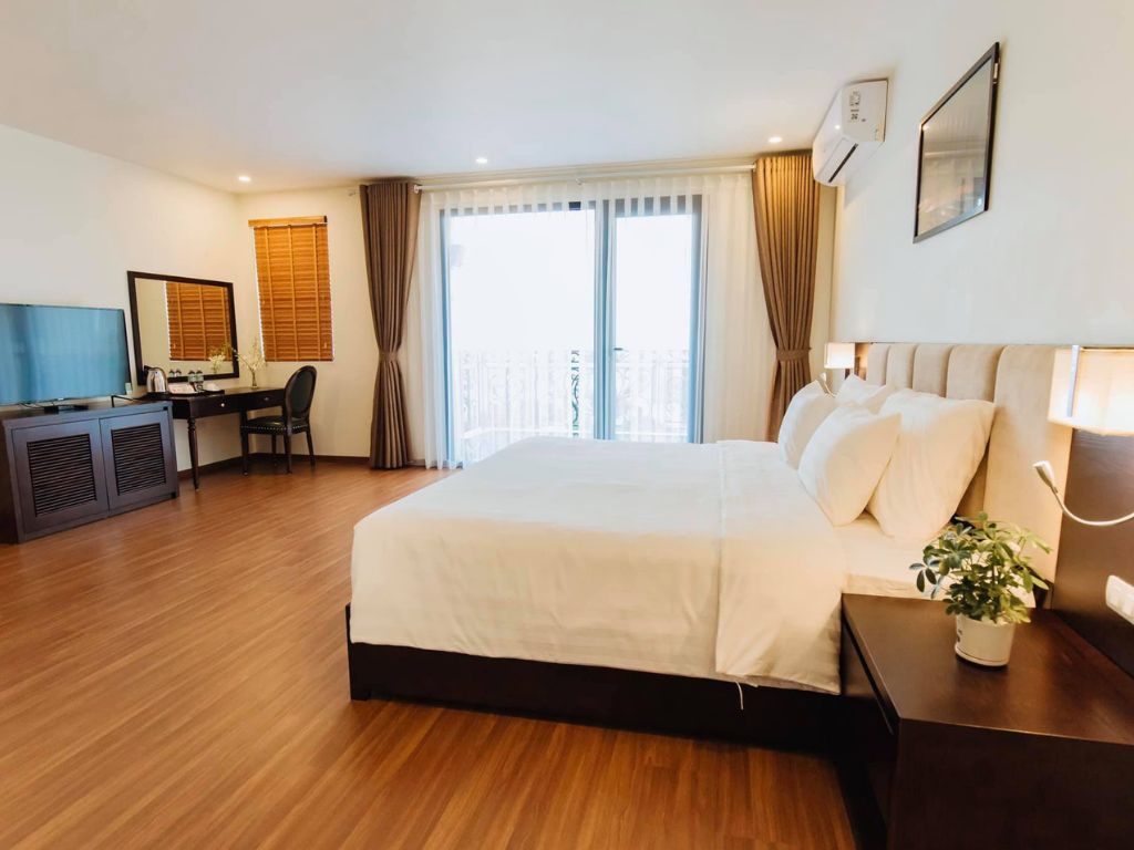 Suites Executive with Balcony tại Nội Bài Paragon Hotel