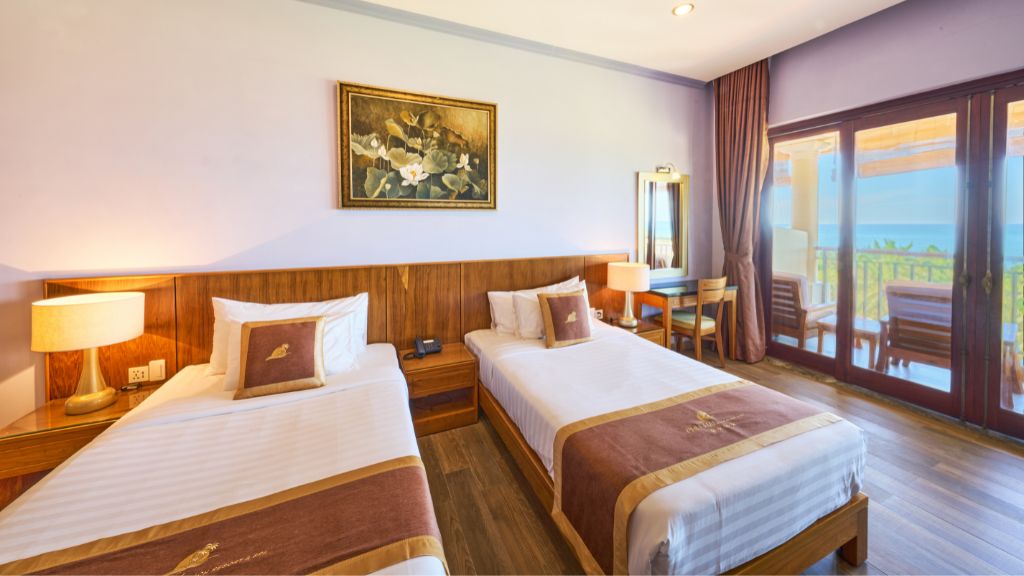 Thiết kế đơn giản, phòng có ban công
