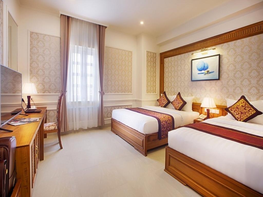 Phòng Deluxe Double/Twin tại Riverside Quang Binh Hotel 3 sao