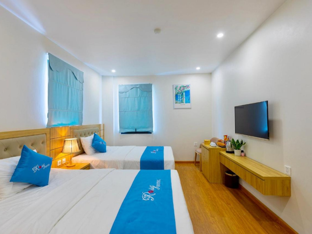 Twin Room tại Hạ Long Rosy 3*