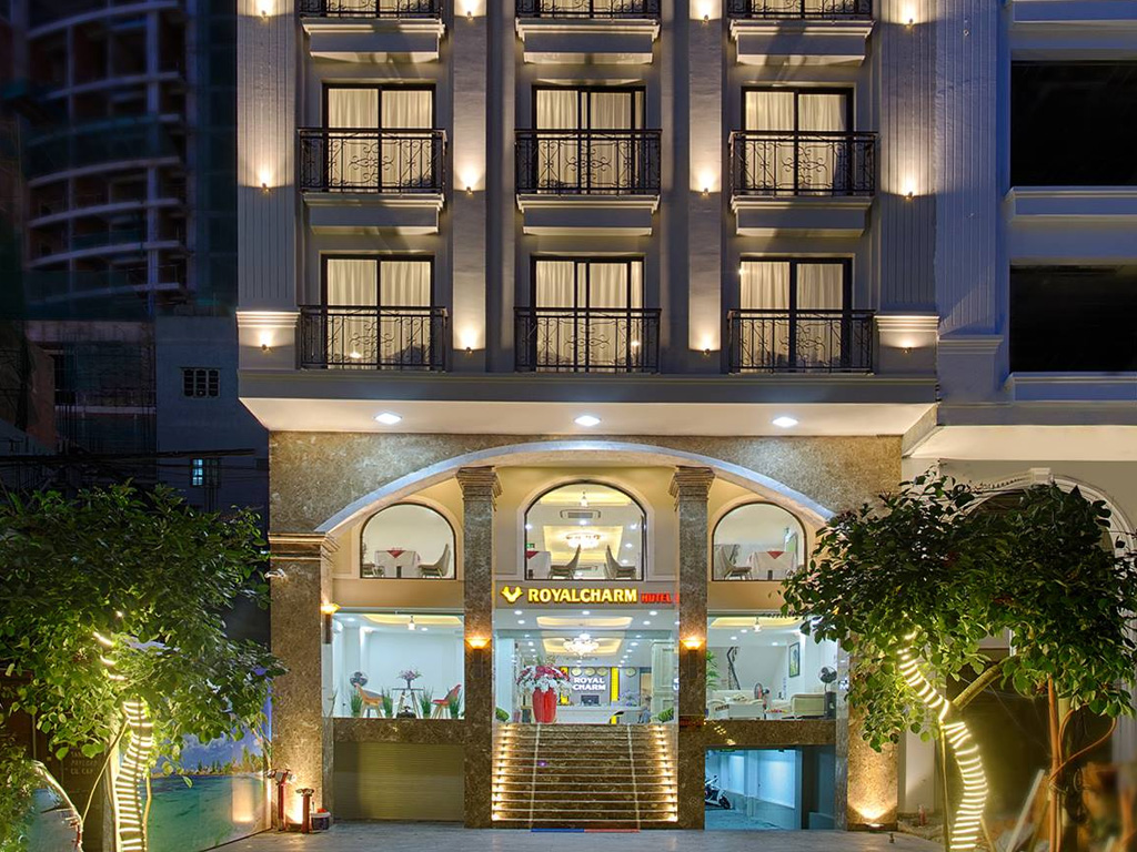 Tổng quan Royal Charm Hotel Đà Nẵng