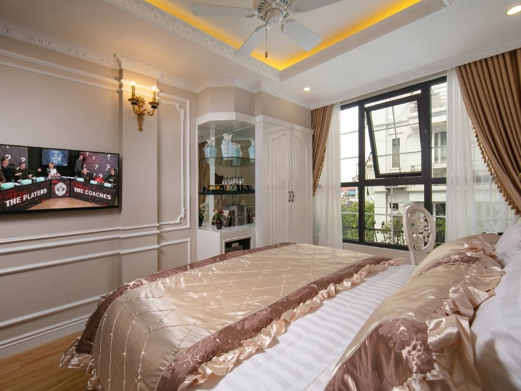 Phòng Royal tại Hotel 3* Royal Holiday