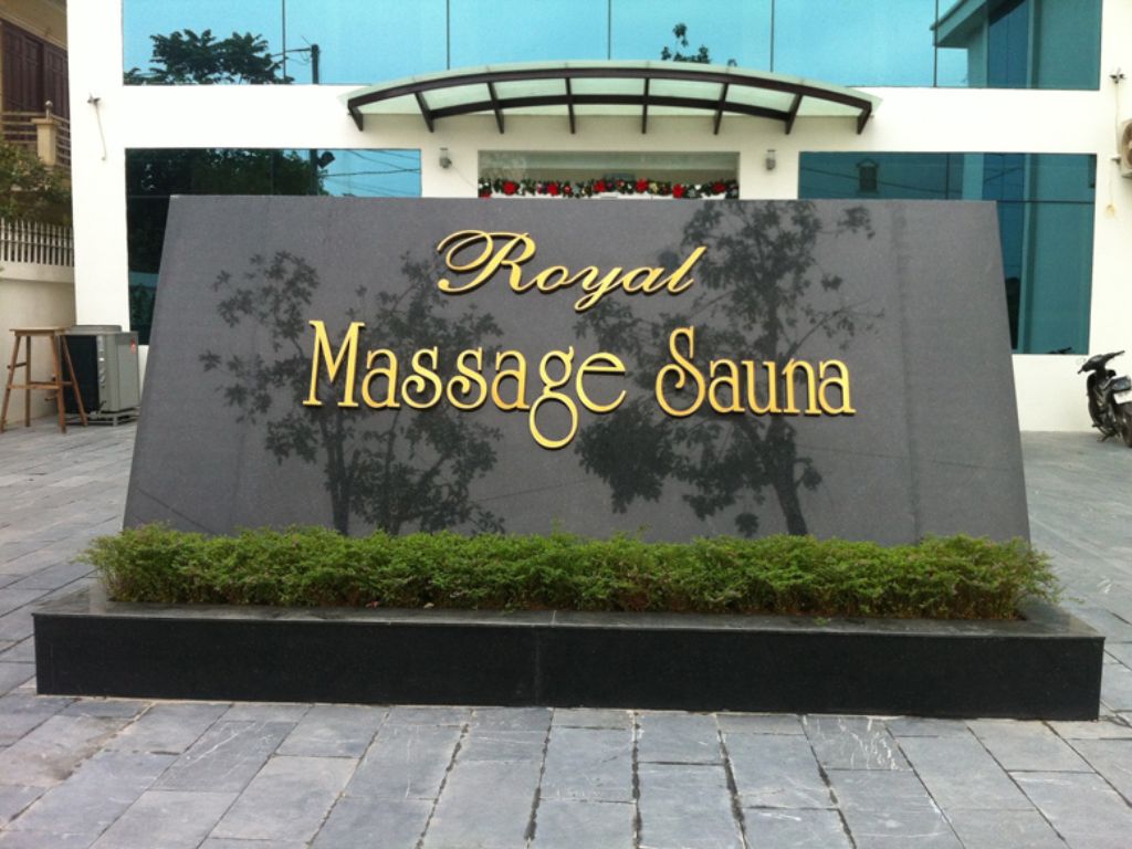 Dịch vụ massage khách sạn 3* Royal Ninh Bình