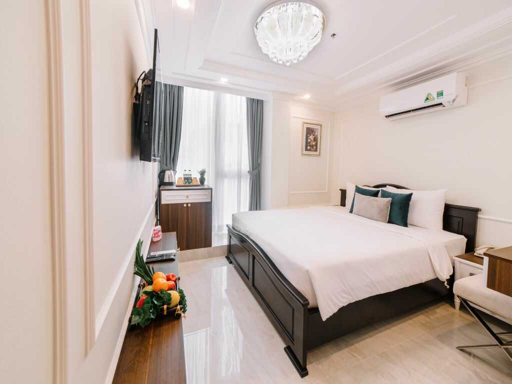 Deluxe Room Tại Khách sạn 3* Saigon Hanoi Central