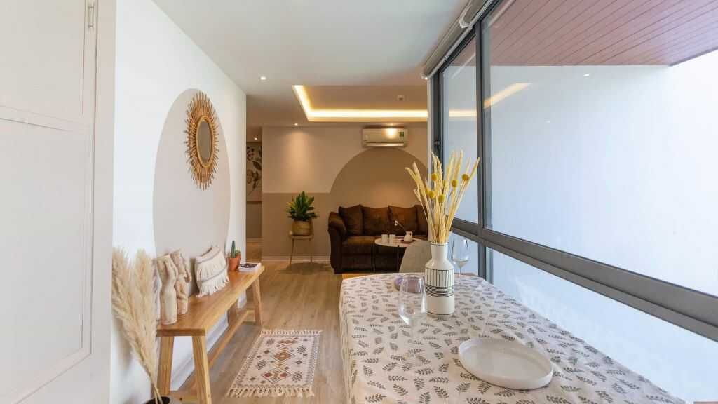 Bàn ăn của Family Suite