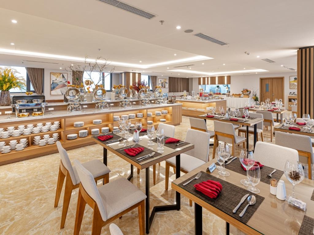 Không gian nhà hàng Hương Lúa tại khách sạn Selegend ThaiBinh