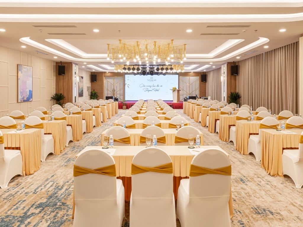 Phòng hội nghị tại Selegend Hotel