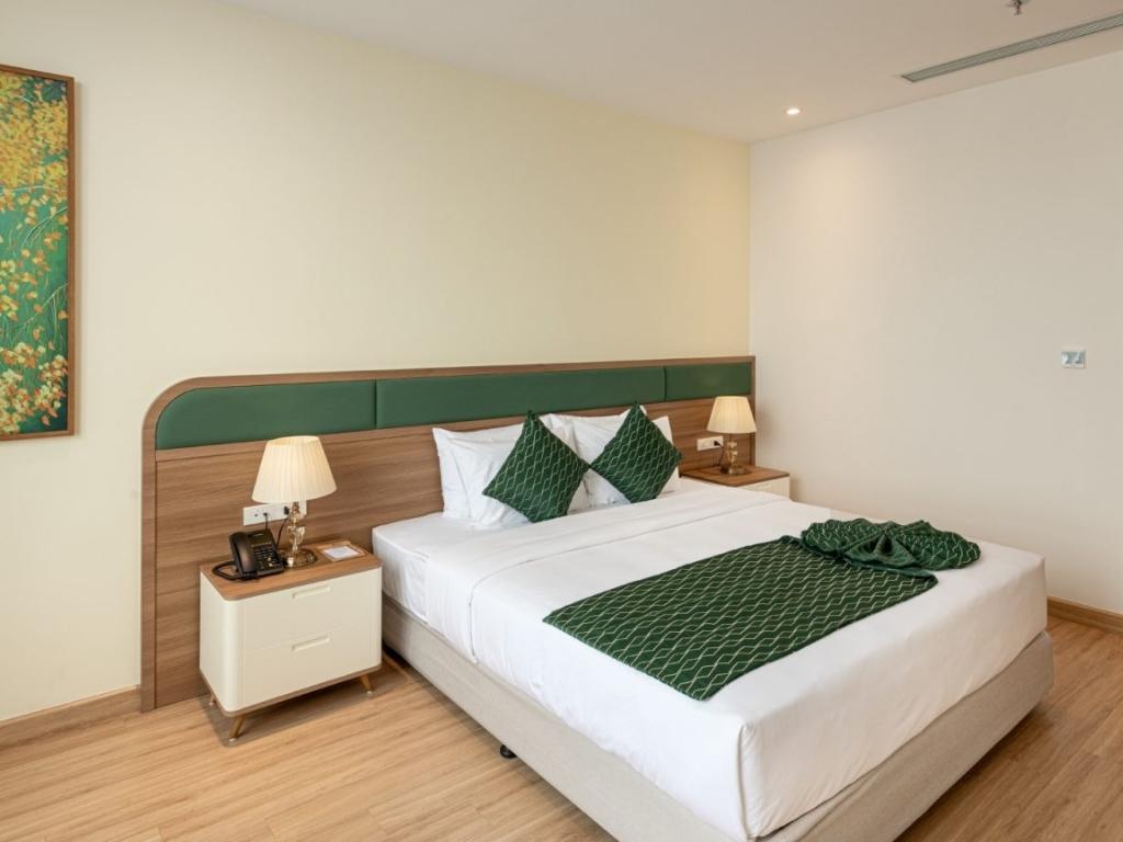 Phòng Deluxe tại Selegend Hotel ThaiBinh 4 sao