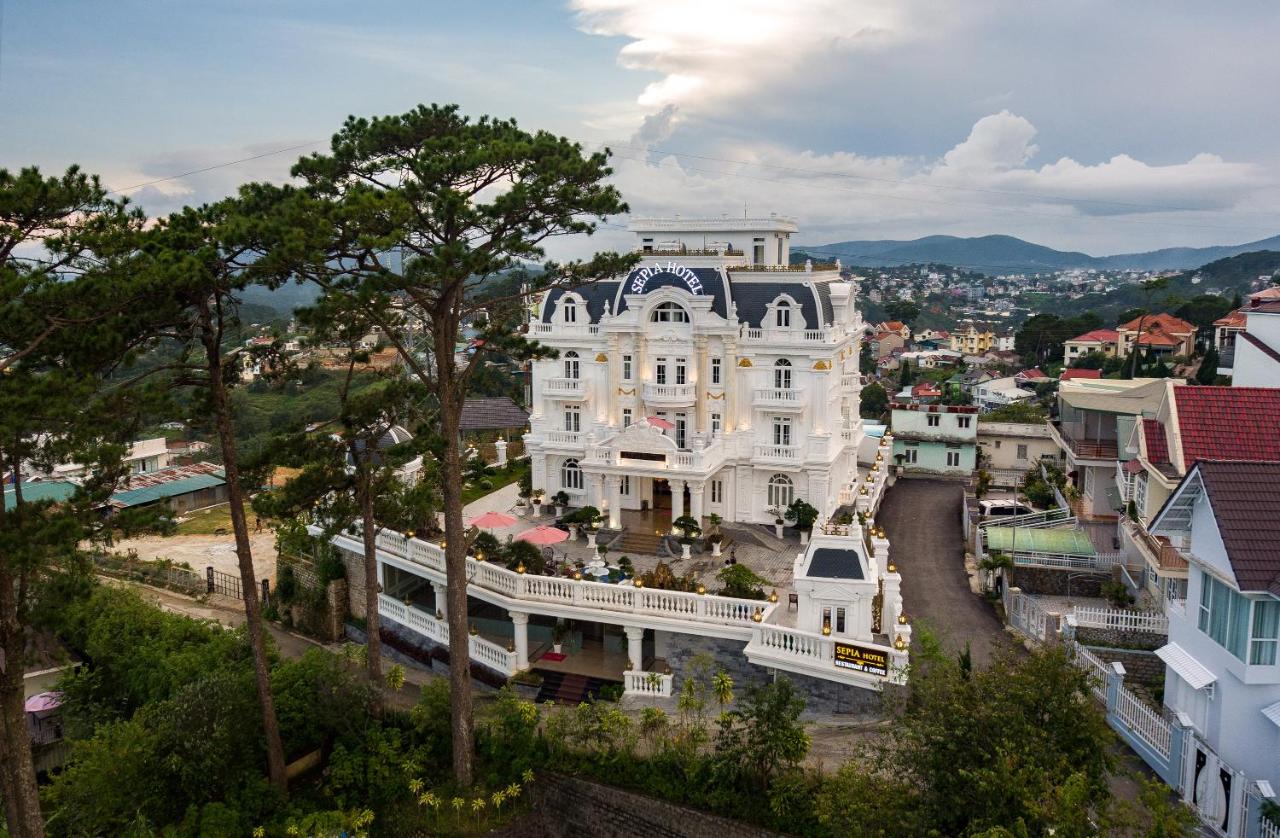 Sepia Hotel DaLat