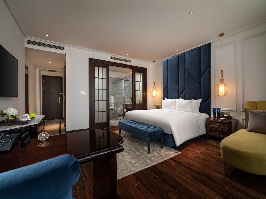 Hạng Phòng Suite Balcony Tại Soleil Boutique