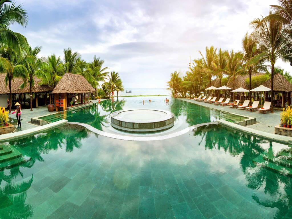 Hồ bơi Sonata Resort & Spa Phan Thiết