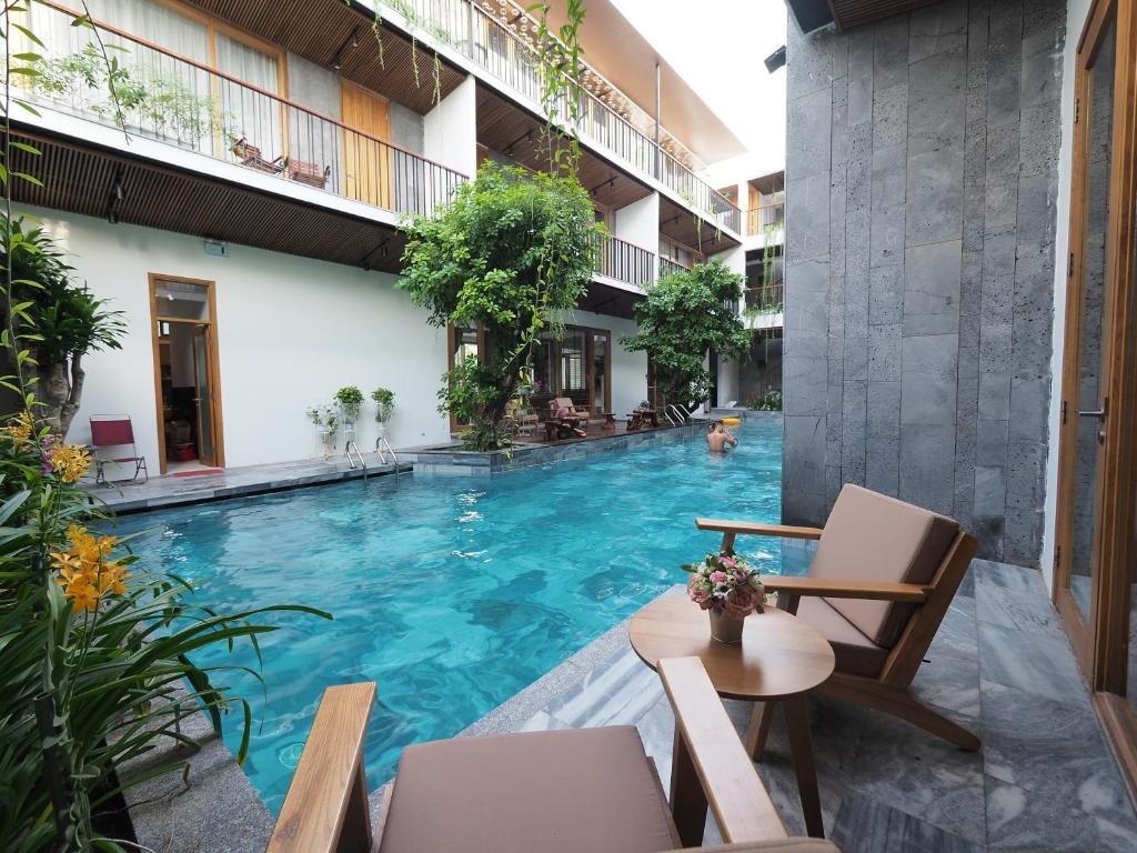 Phòng Pool View Studio Tại Tam House Villa Đà Nẵng Hotel