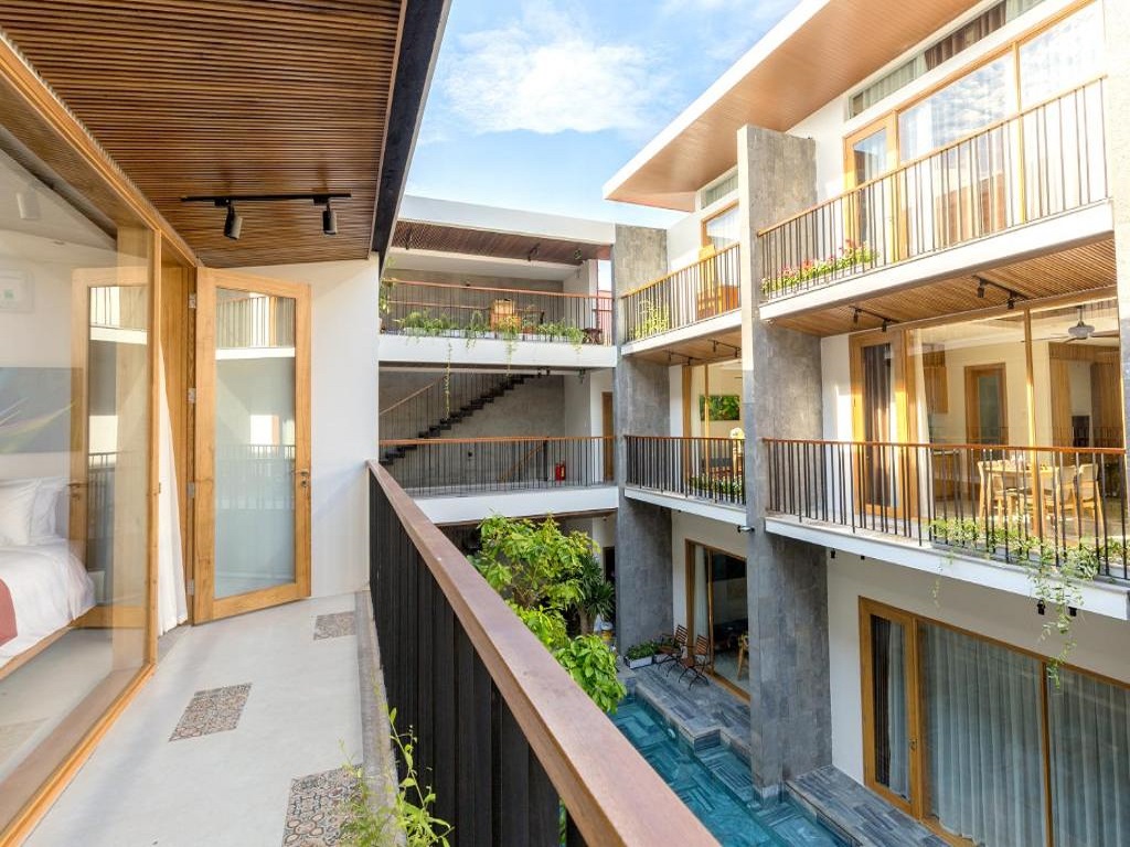 Phòng Deluxe Studio With Balcony Khách Sạn Tam House Villa Đà Nẵng 3 Sao