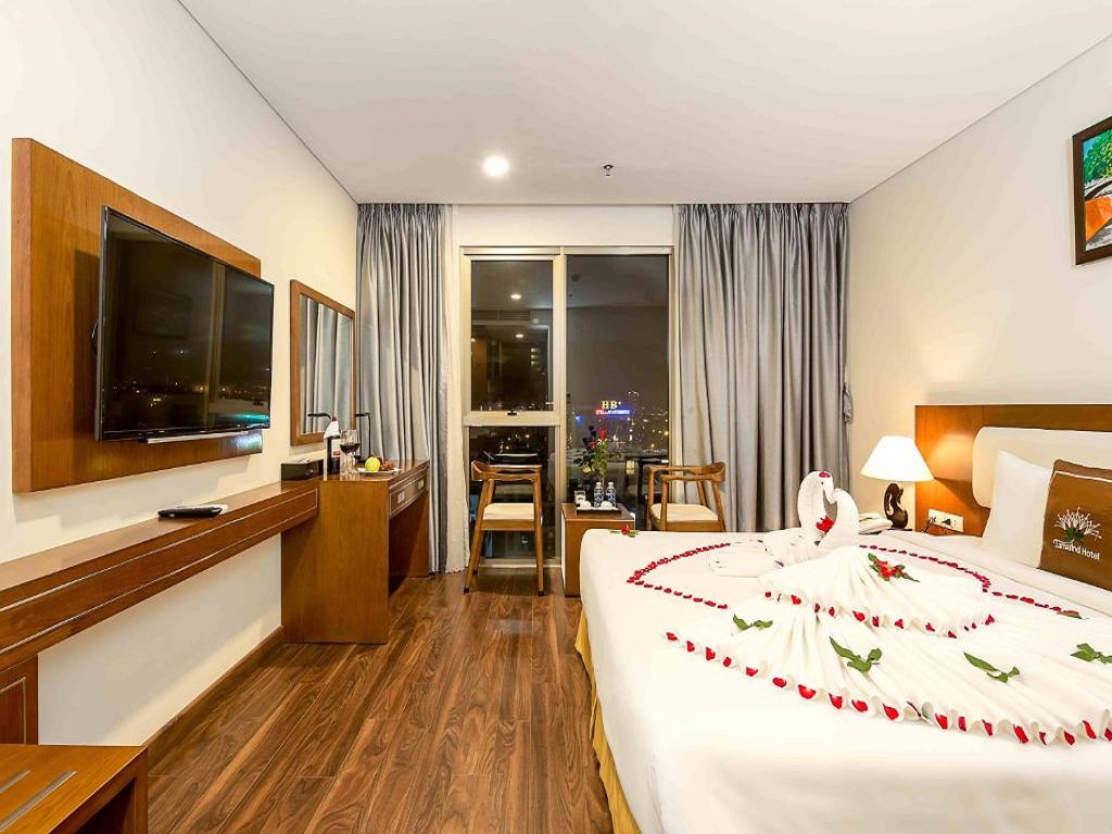 Phòng Deluxe Double Khách Sạn Tamarind Đà Nẵng