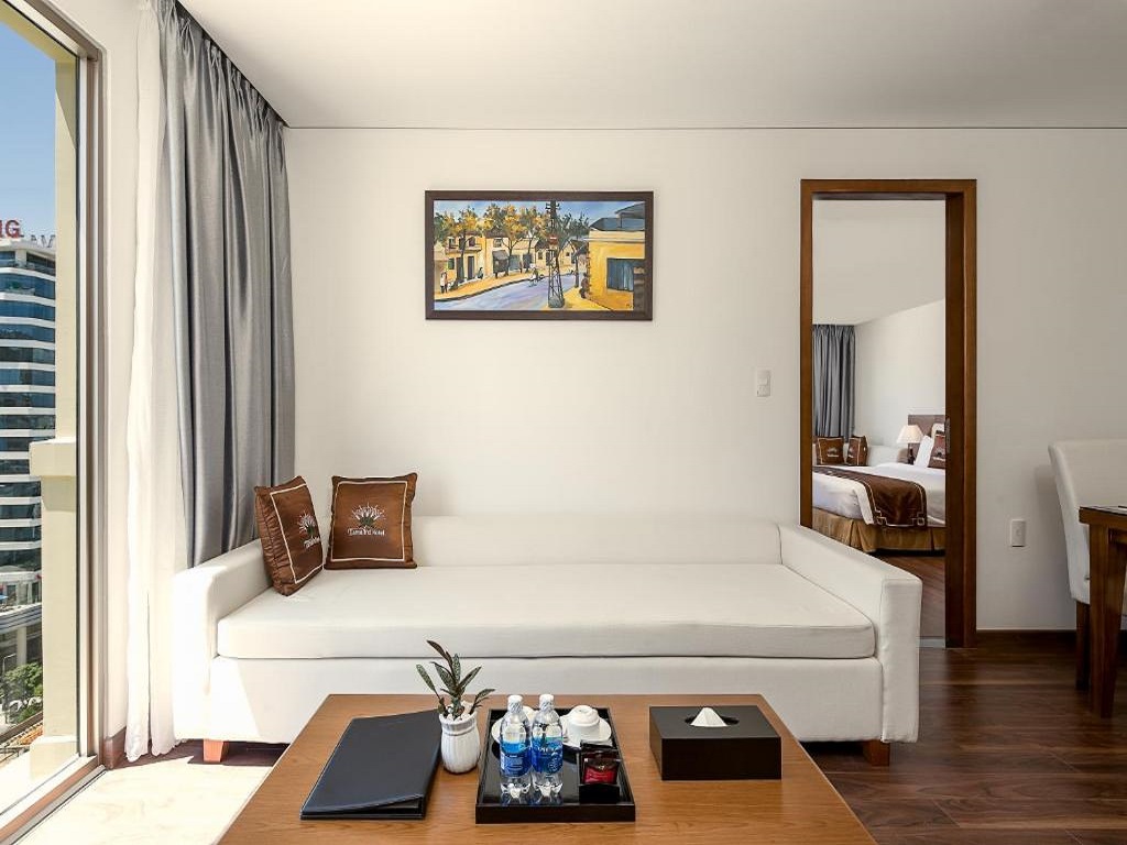 Phòng Suite One Bed Apartment Tại Tamarind Hotel 4 Sao